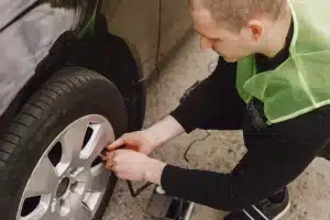 average life of car tyres in km
